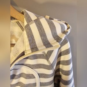 LULULEMON Scuba Hoodie Grey/White zip up Sz 8